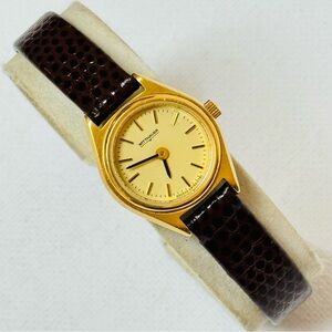 Vintage Wittnauer Small Face Swiss Women's Watch Gold Brown Lizard SS2545 0751